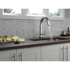 Pivotal Single-Handle Pull-Down Sprayer Kitchen Faucet With Touch2O Technology And MagnaTite Docking In Arctic Stainless -Pro House Shop 011ed53a82697e04d155053bbf141ca5 1800x1800