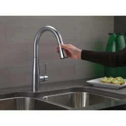Essa Single-Handle Pull-Down Sprayer Kitchen Faucet With MagnaTite Docking In Arctic Stainless -Pro House Shop 3f2056c2b4b7206bda52dc7ff9e53e43 1800x1800