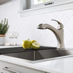 Spot Free Oren Single-Handle Pull-Out Sprayer Kitchen Faucet In All-Brite Stainless Steel -Pro House Shop 5211b9905bed9c136979391672487f6a 1800x1800