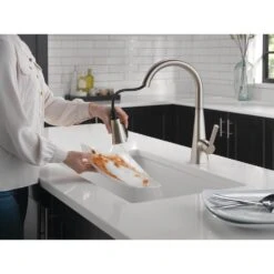 Lenta Single-Handle Pull-Down Sprayer Kitchen Faucet With ShieldSpray Technology SpotShield Stainless -Pro House Shop e90b395e885ab276131dd8bb4cdb5a30 1800x1800